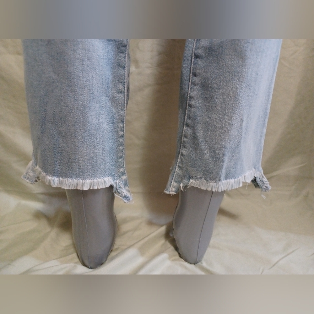 J Brand Women's Selena Faded Blue Straight Leg Jeans - Picture 7 of 10